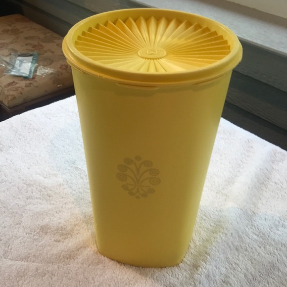 Tupperware Other - Tall Vintage Tupperware 10" Tall Servalier Canister Daffodil Yellow.